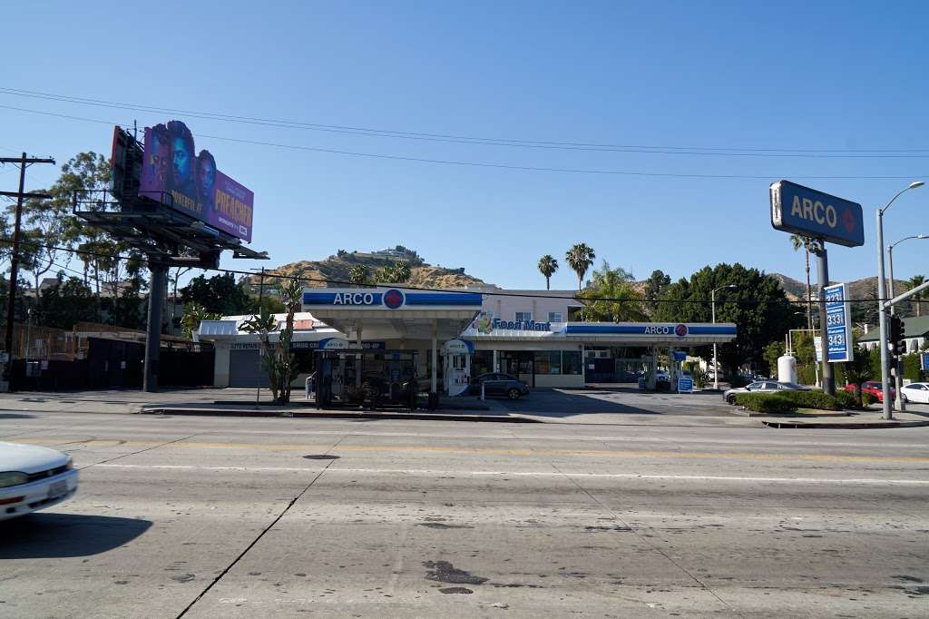 Sunset / Fairfax, Los Angeles, CA 90046, USA