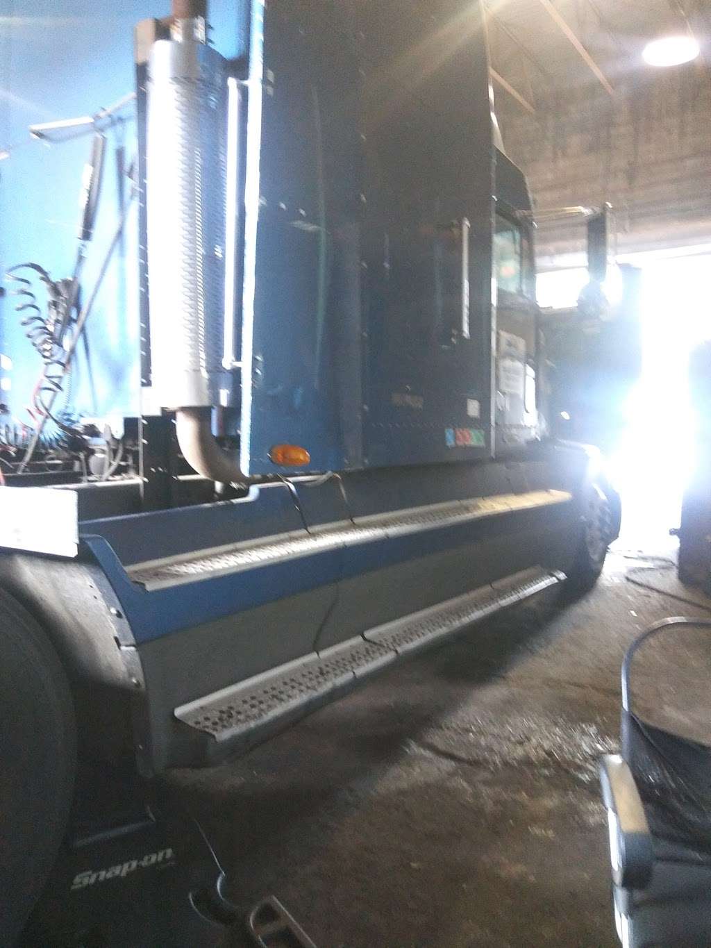 Santana Truck Repair | 850 Frelinghuysen Ave Unit D, Newark, NJ 07114, USA | Phone: (973) 643-1744