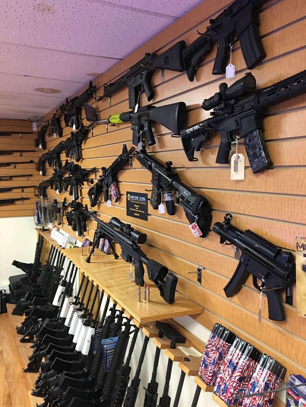 Big Bear Hunting & Firearms - Hunting Store | 401 Putnam Pike, Harmony, RI 02829, USA | Phone: (401) 949-0339