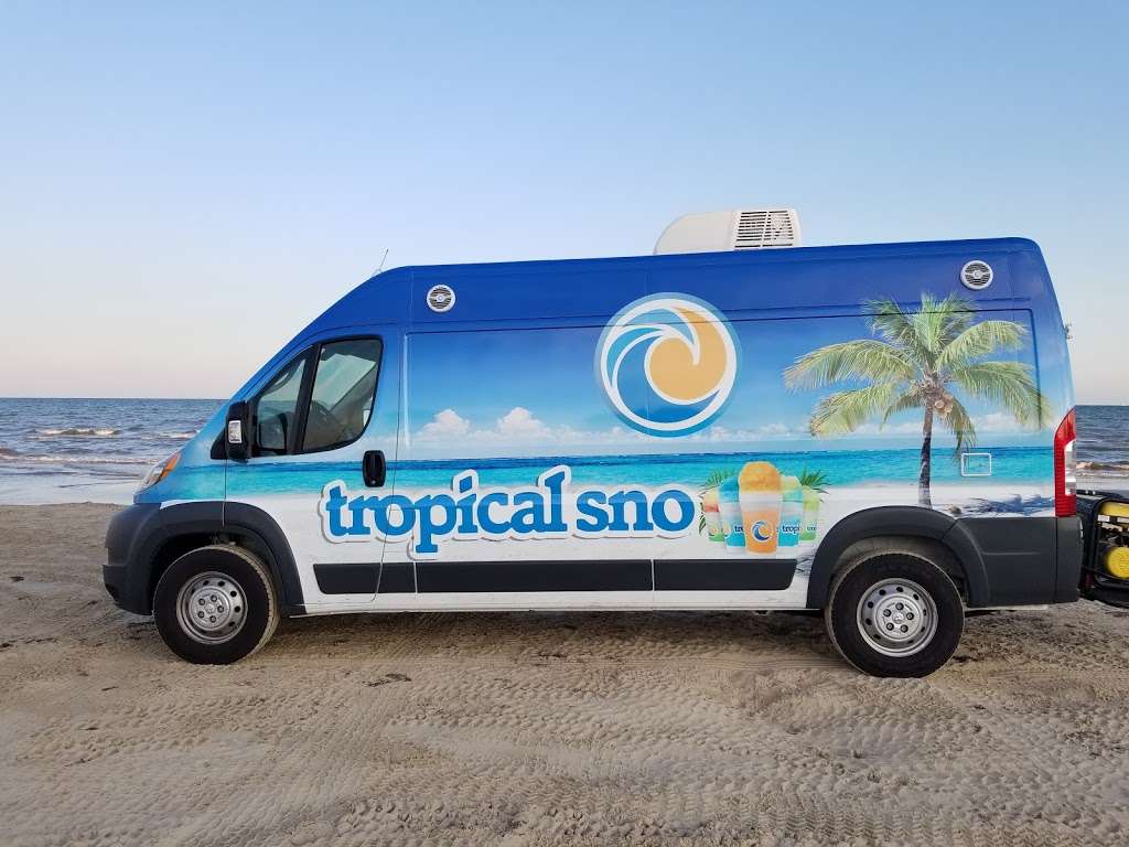 Tropical Sno Crystal Beach | 1018 Canal E, Crystal Beach, TX 77650, USA | Phone: (281) 330-2622