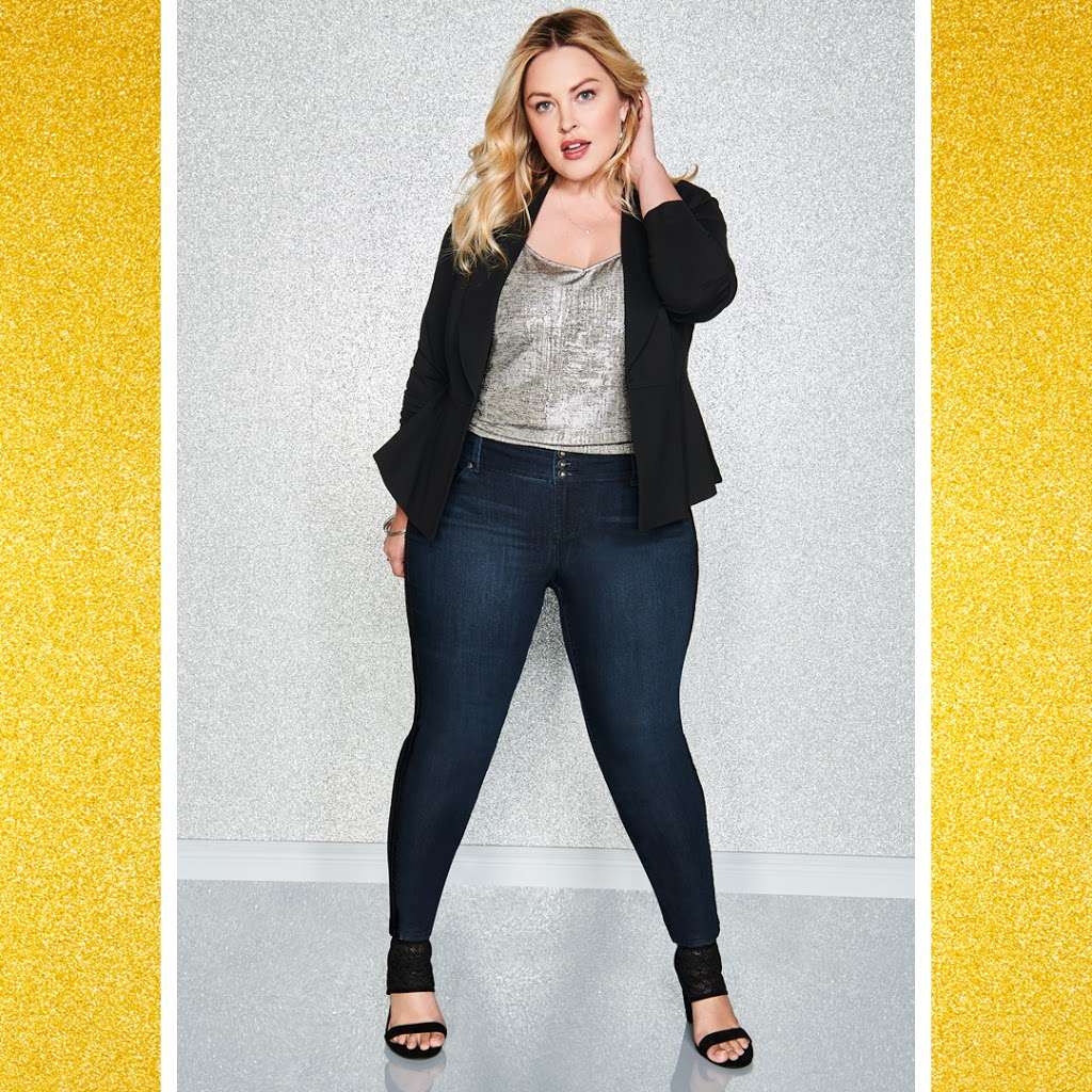 Torrid | 37 Interstate Shopping Center Spc #15, Ramsey, NJ 07446, USA | Phone: (201) 934-8900