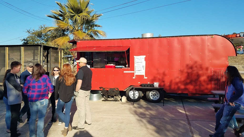 Bakers Brisket Company | 7500 Lohman Ford Rd, Lago Vista, TX 78645, USA | Phone: (512) 217-6098