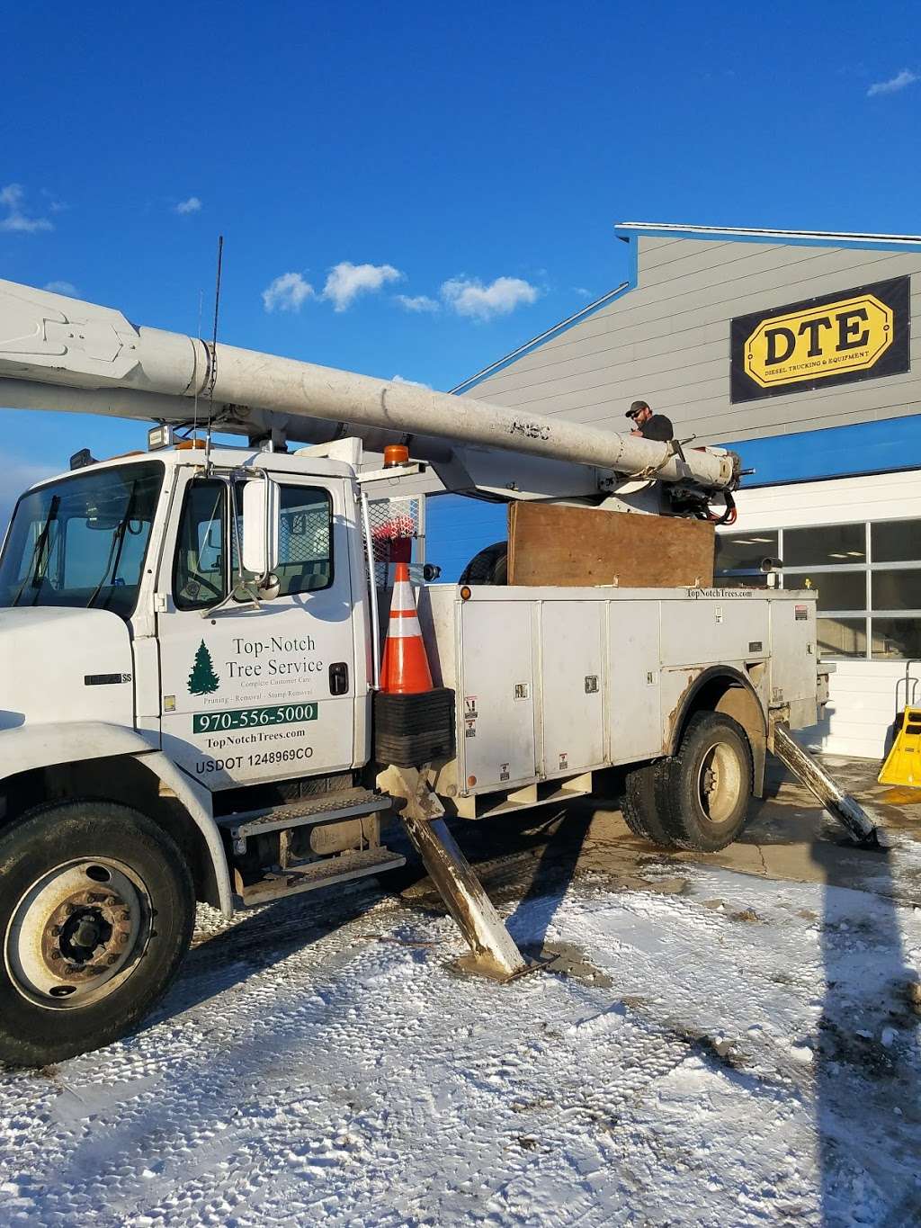 (DTE)Diesel Trucking & Equipment LLC | 1024 S St Louis Ave, Loveland, CO 80537, USA | Phone: (970) 619-0016