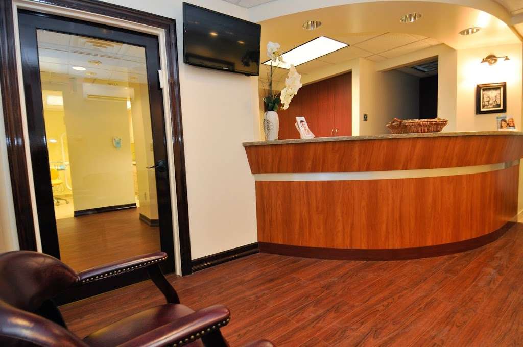Central Avenue Dental - Valley Stream | 139 N Central Ave Suite #3, Valley Stream, NY 11580, USA | Phone: (516) 887-0020