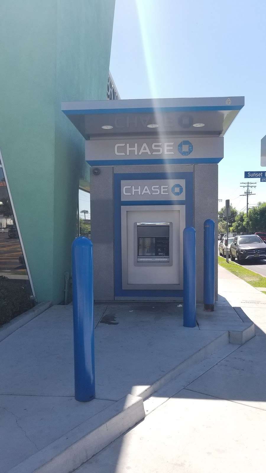 Chase ATM | 6930 Sunset Blvd, Hollywood, CA 90028, USA | Phone: (800) 935-9935