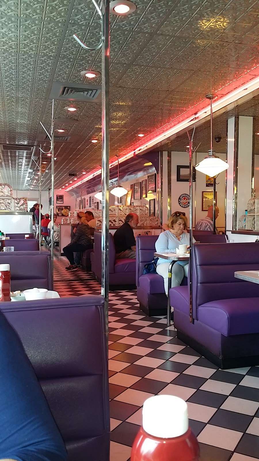 Plum Crazy Diner | 15 Baltimore Blvd, Westminster, MD 21157, USA | Phone: (410) 848-9288