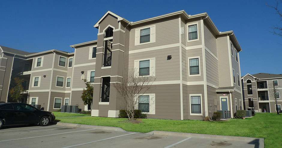 Stoneleigh on Kenswick Apartments | 19800 Kenswick Dr, Humble, TX 77338, USA | Phone: (844) 812-4326