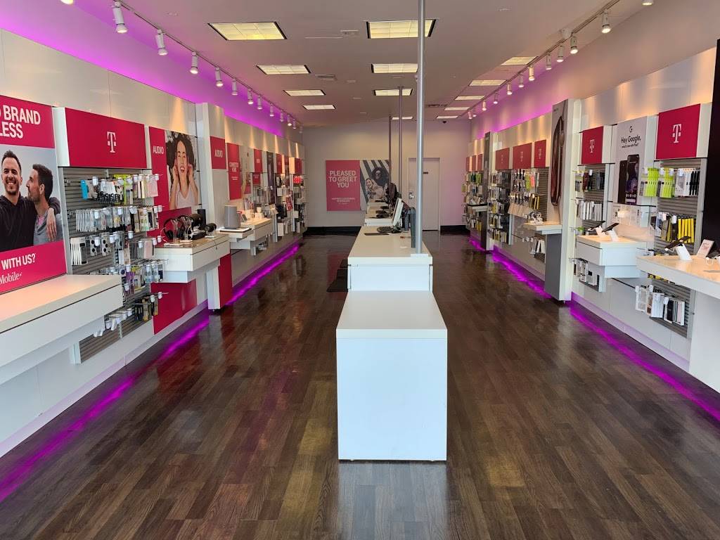 T-Mobile | 2569 S Hamilton Rd, Columbus, OH 43232, USA | Phone: (614) 751-7400