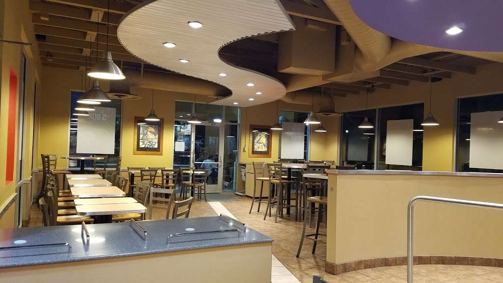 Taco Bell | 28532 Oso Pkwy, Rancho Santa Margarita, CA 92688, USA | Phone: (949) 888-8155