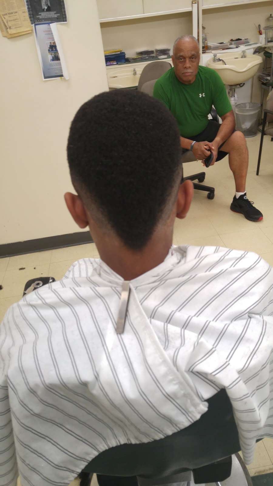 Millhouse & Sons Barber Shop | 5428 St Barnabas Rd, Oxon Hill, MD 20745, USA | Phone: (301) 505-0373