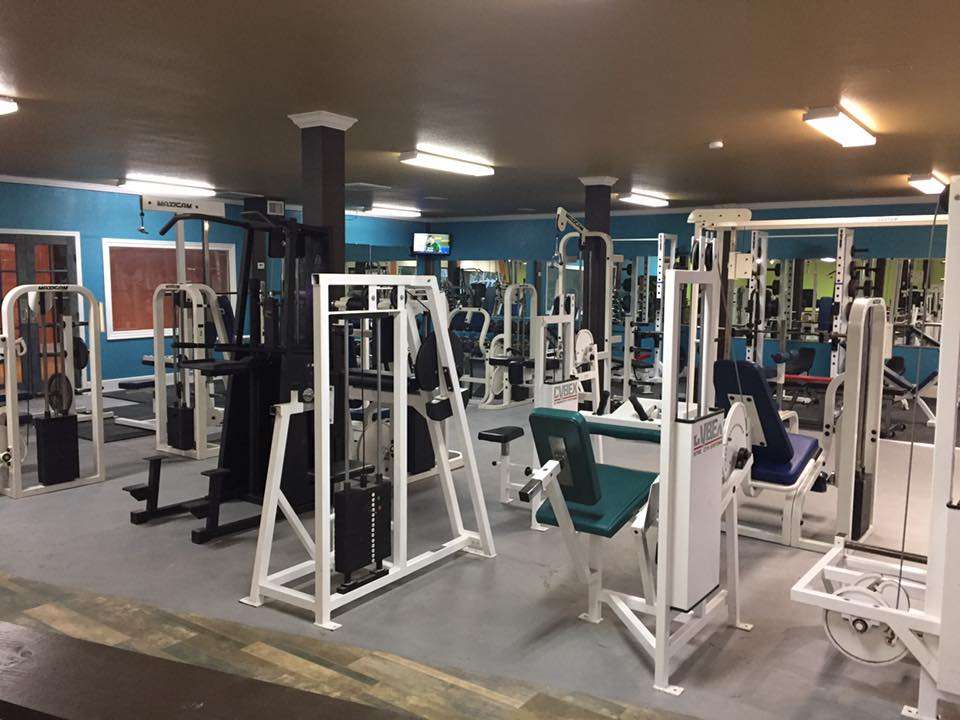 Absolute Fitness | 322 N Brooks St, Brazoria, TX 77422, USA | Phone: (979) 798-4348