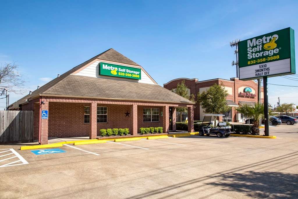 Metro Self Storage | 1918 Gessner Rd, Houston, TX 77080, USA | Phone: (832) 210-3021