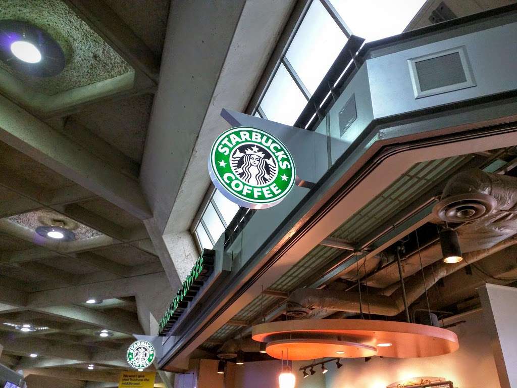 Starbucks | Terminal B, 601 Brasilia Ave, Kansas City, MO 64153, USA | Phone: (816) 365-6884