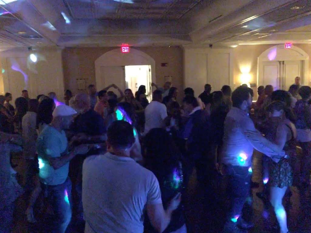 DJ Edwin Martinez (The Salsa Connexion) | N Washington Ave, Bergenfield, NJ 07621, USA | Phone: (917) 753-6723