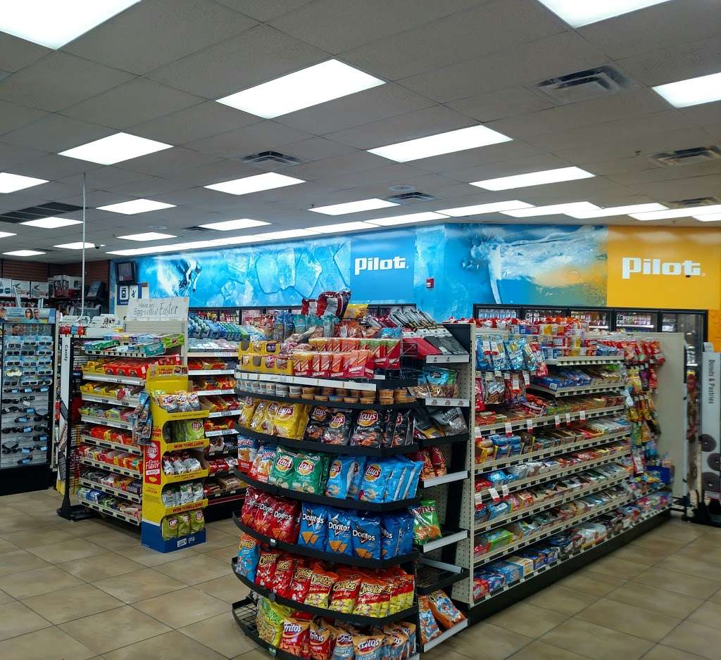 Pilot Travel Center | 1851 W 400 N, Shelbyville, IN 46176, USA | Phone: (317) 392-8771