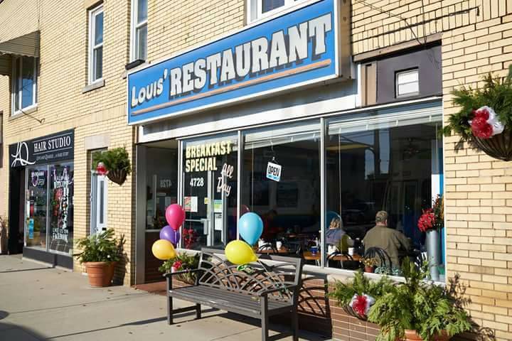 Louis Restaurant | 4728 Wyandotte St E, Windsor, ON N8Y 1H7, Canada | Phone: (519) 945-6315