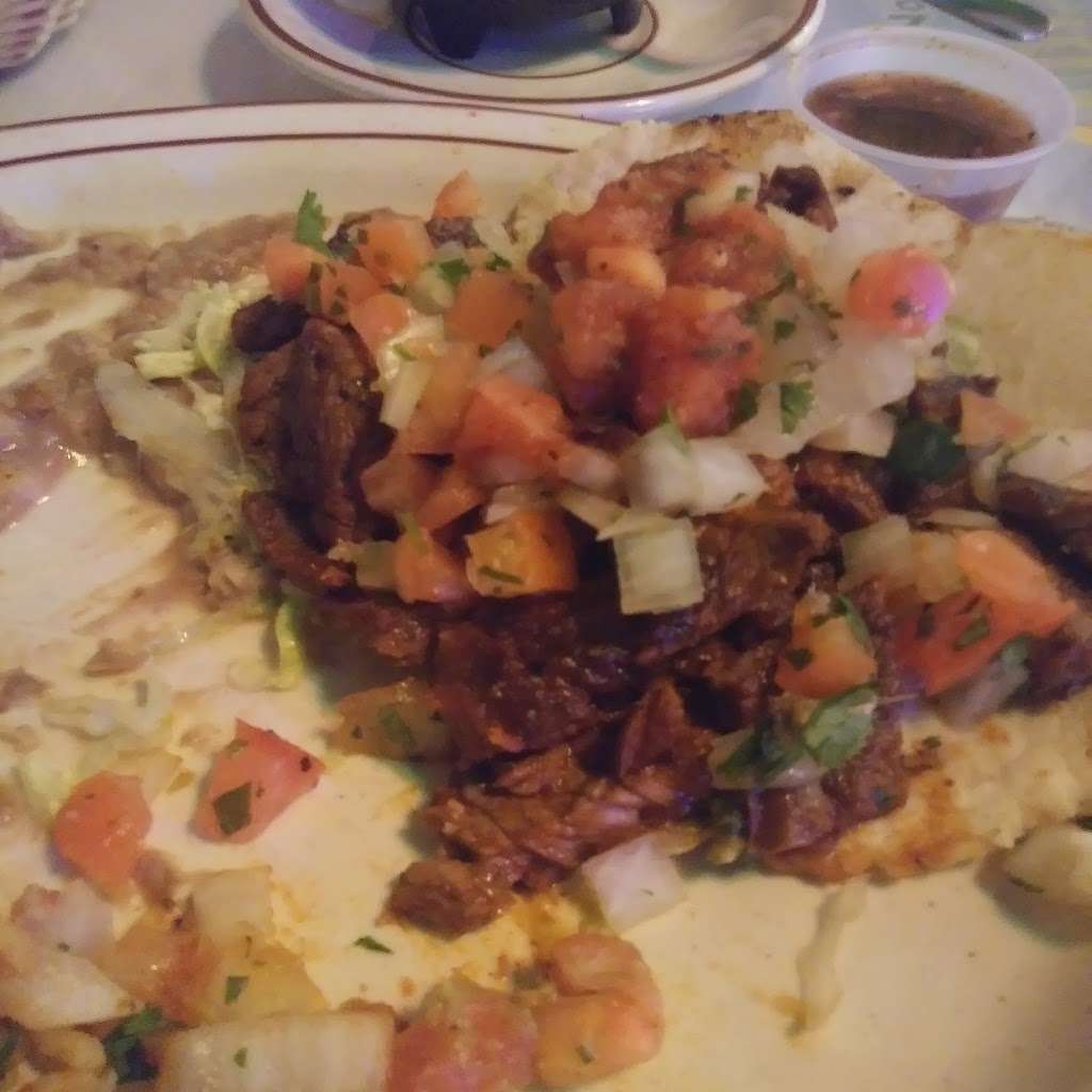 Domingos Mexican & Seafood Restaurant | 27075 Twenty Mule Team Rd, Boron, CA 93516, USA | Phone: (760) 762-6266