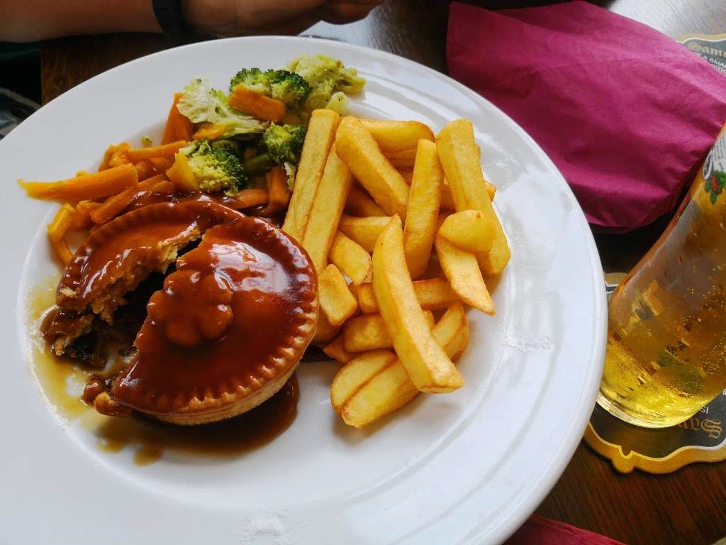 The Angel | 101 Bermondsey Wall E, London SE16 4NB, UK | Phone: 020 7394 3214