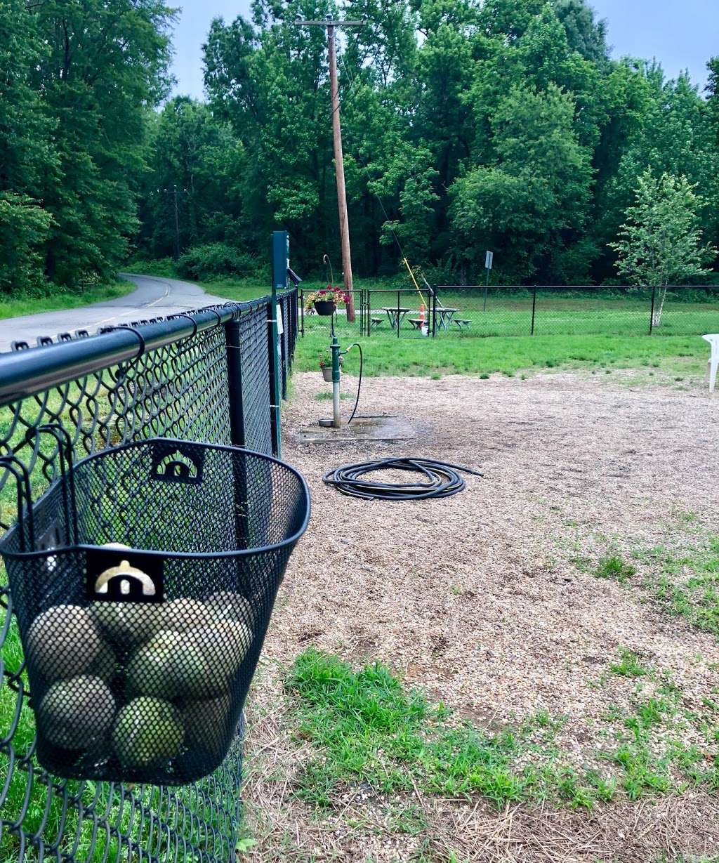 Westgrove Dog Park | 6801 Fort Hunt Rd, Alexandria, VA 22307