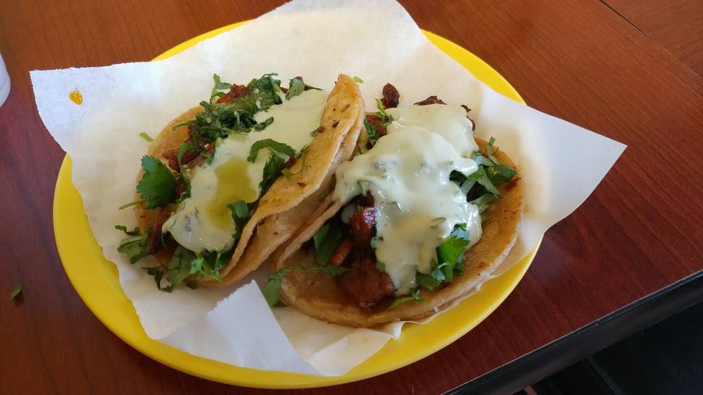 Tacos El Guero | 2036 Dairy Mart Rd # 126, San Ysidro, CA 92173, USA | Phone: (619) 662-4660