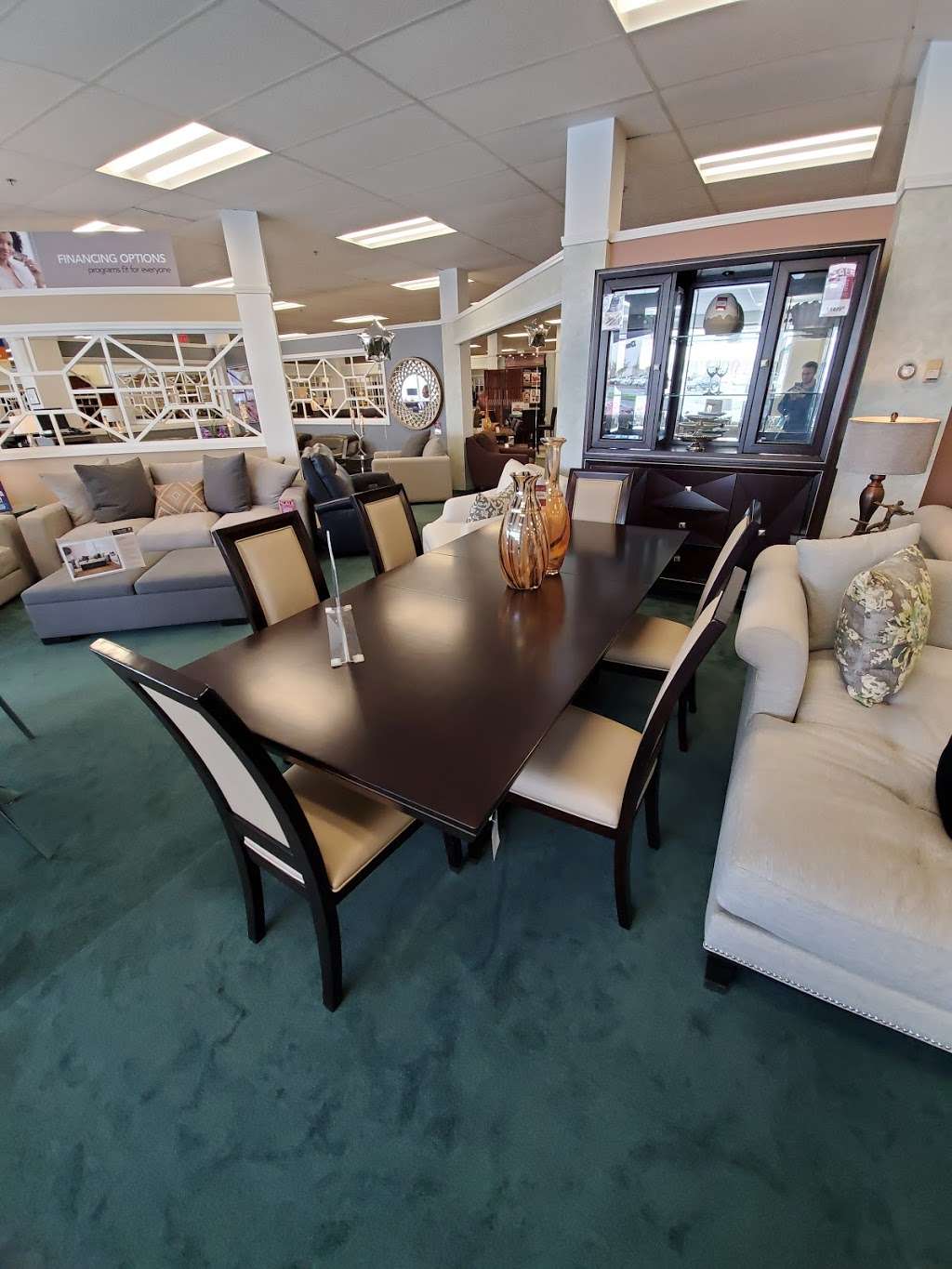 Raymour & Flanigan Furniture and Mattress Store | 85 Viewmont Mall, Scranton, PA 18508, USA | Phone: (570) 346-1622