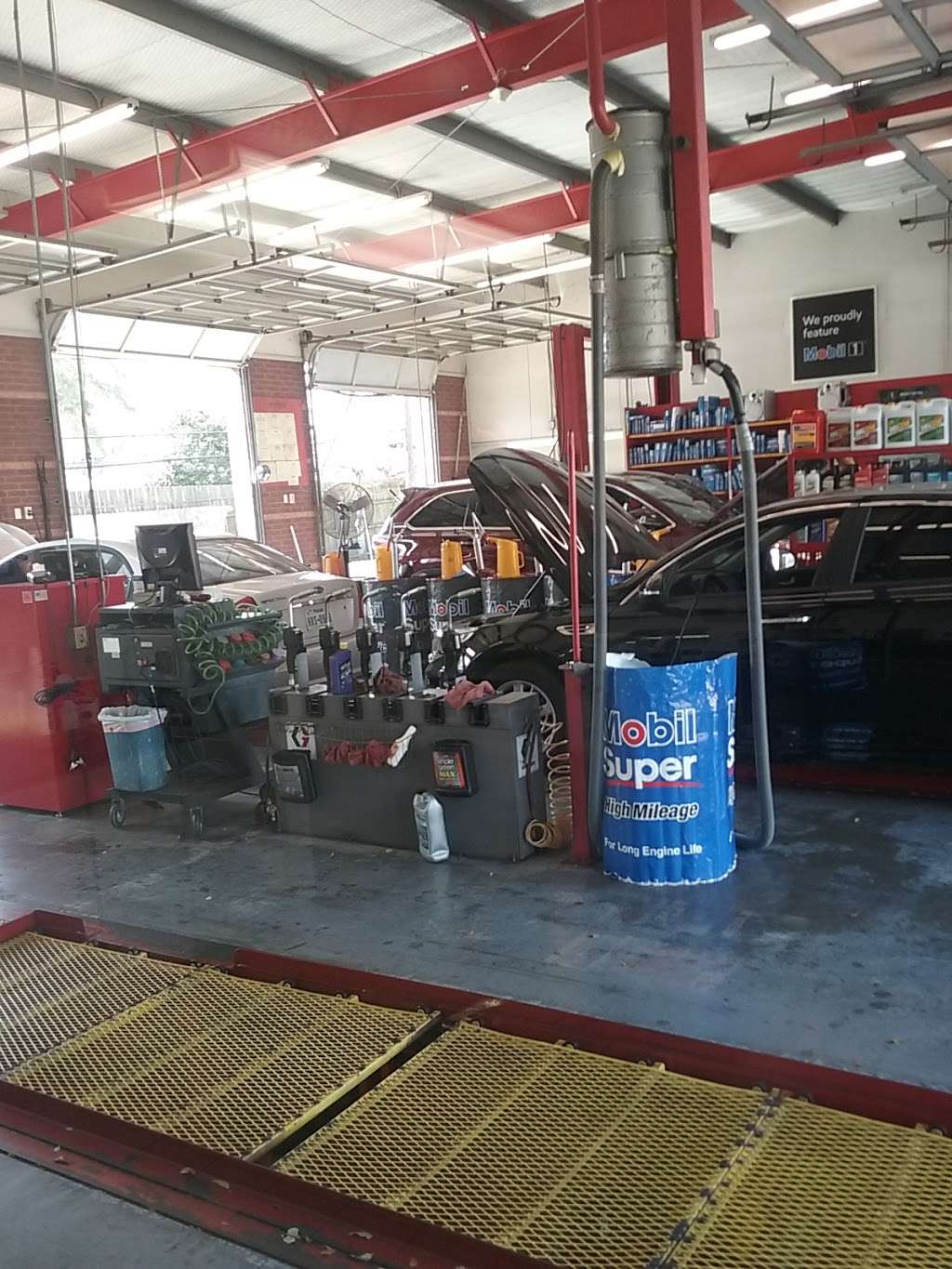 Kwik Kar Lube & Tune Richmond 9525 Richmond Ave, Houston, TX 77063