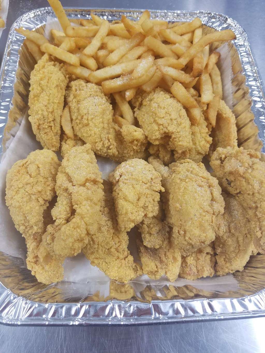 Fishermen Fish & Chicken | 3165 Grant St, Gary, IN 46408, USA | Phone: (219) 702-4788