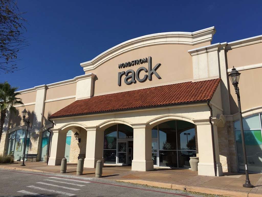Nordstrom Rack The Rim | 5823 Worth Pkwy, San Antonio, TX 78257 | Phone: (210) 587-6644