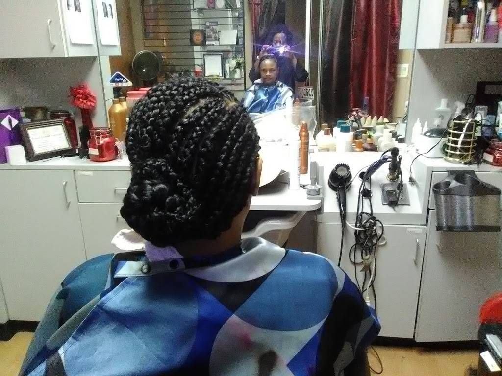 Golden Salon Services Braids In Plano | 910 W Parker Rd, Plano, TX 75075, USA | Phone: (214) 734-0044