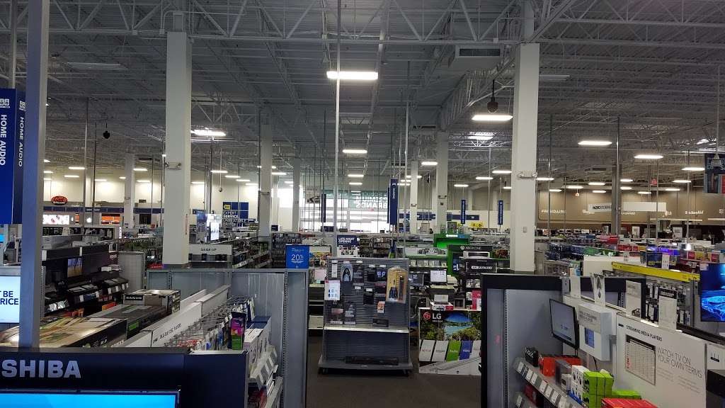 Best Buy | 15854 South La Grange Road, Orland Park, IL 60462, USA | Phone: (708) 349-9251