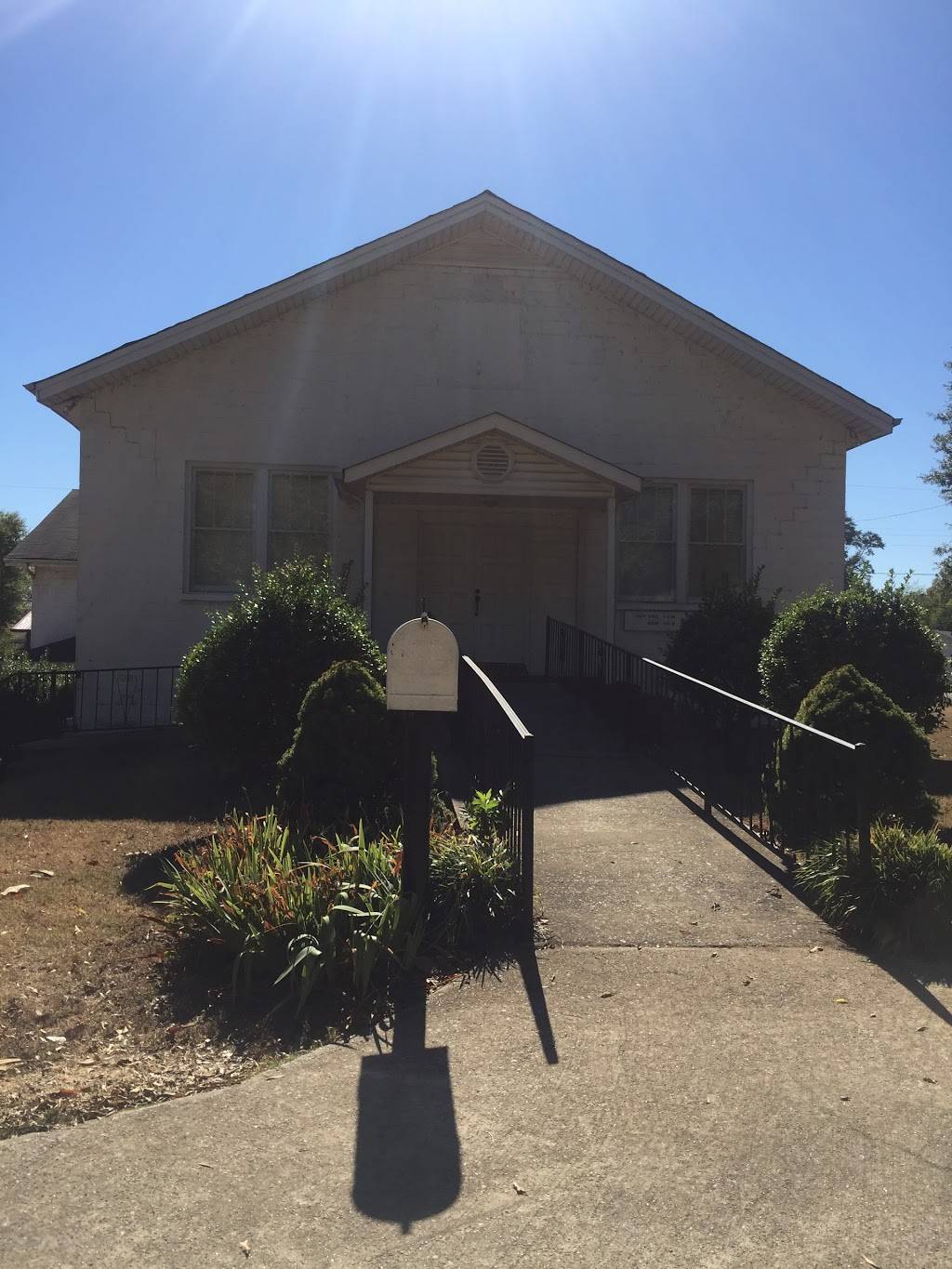 Mc Neil Baptist Church | 1720 13th St N, Bessemer, AL 35020, USA | Phone: (205) 475-3198