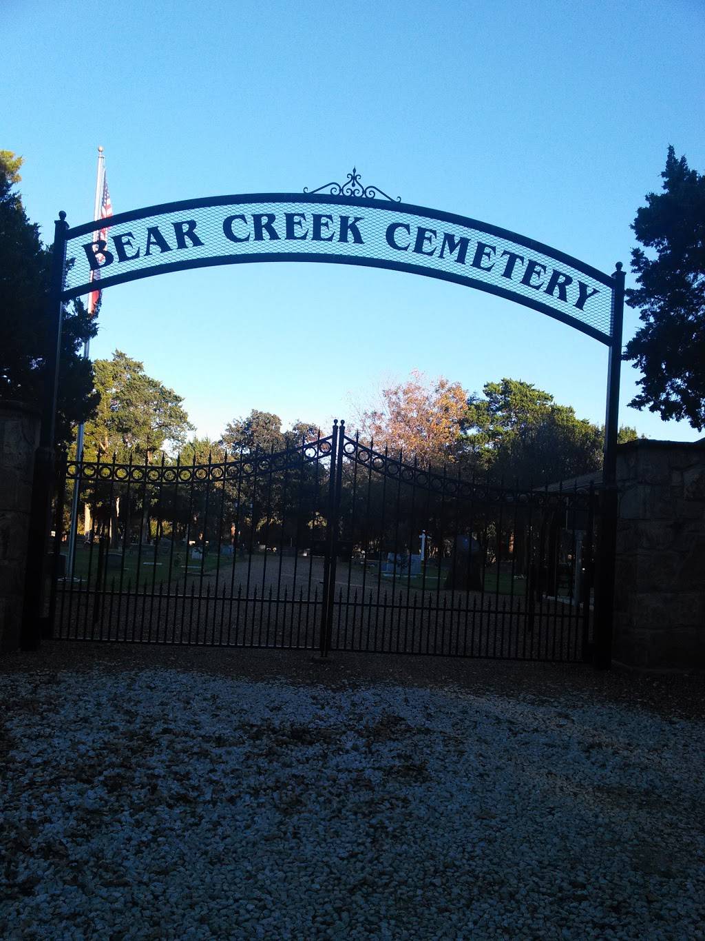 Bear Creek Cemetery | 100 Bear Creek Cemetery Rd, Euless, TX 76039, USA | Phone: (817) 992-3684