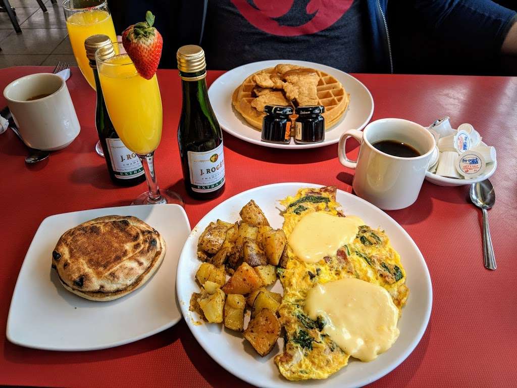 Whitman Diner | 4990 NJ-42, Blackwood, NJ 08012, USA | Phone: (856) 228-4449