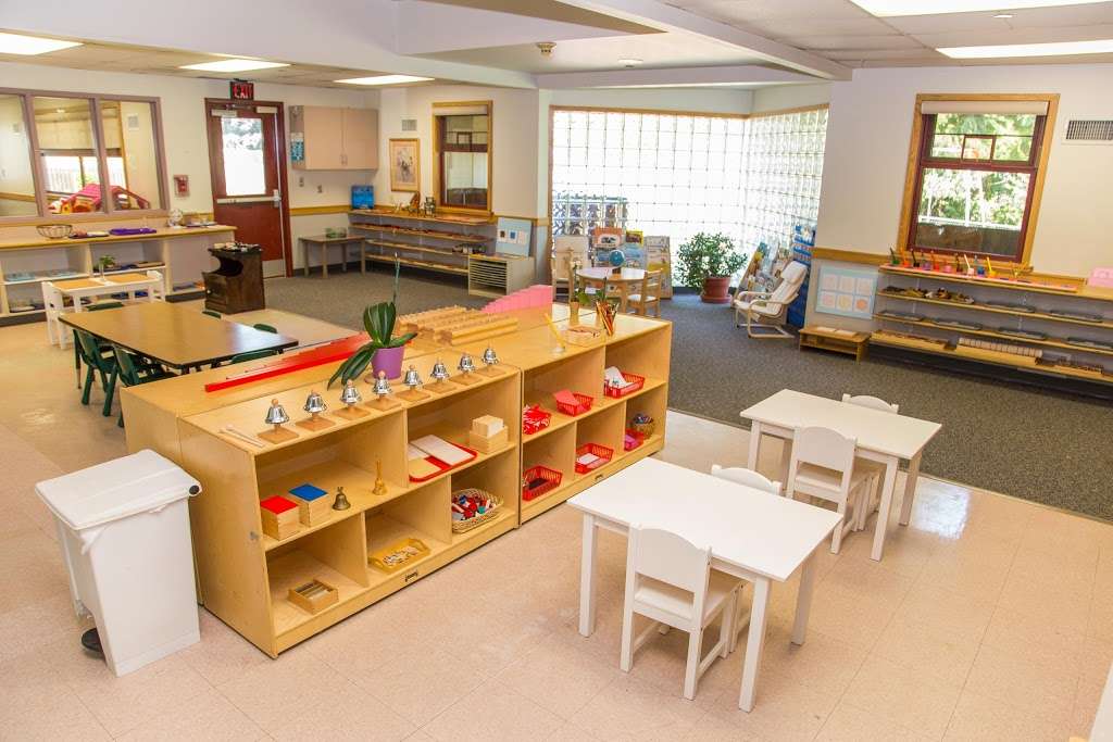 Montessori Childrens Learning Center | 765 Newman Springs Rd, Lincroft, NJ 07738, USA | Phone: (732) 224-2800