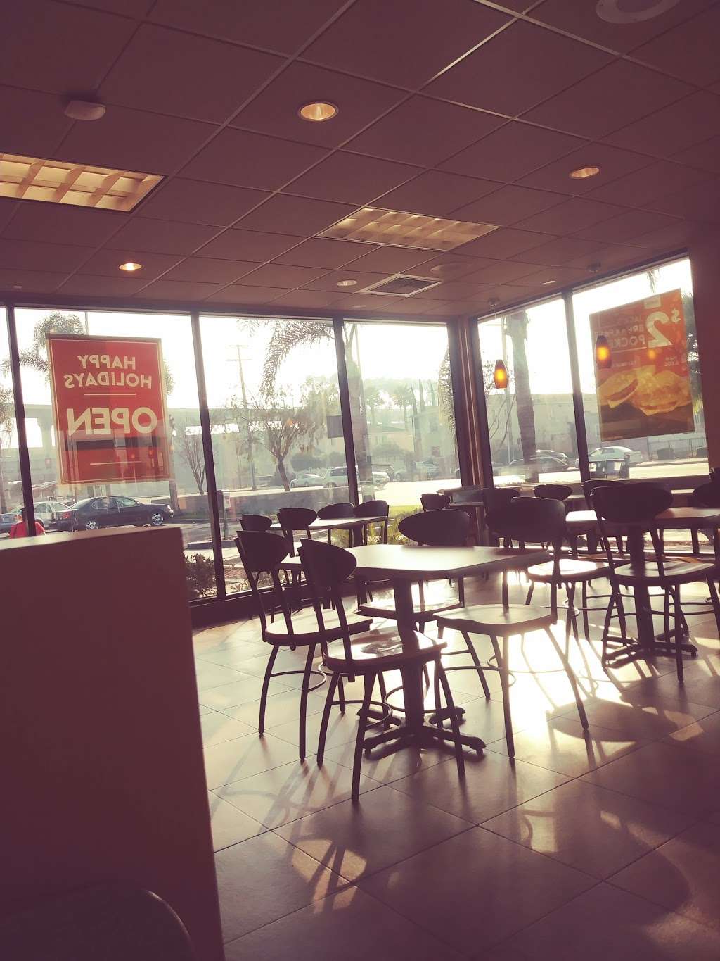 Jack in the Box | 11400 S Figueroa St, Los Angeles, CA 90061, USA | Phone: (323) 757-2677