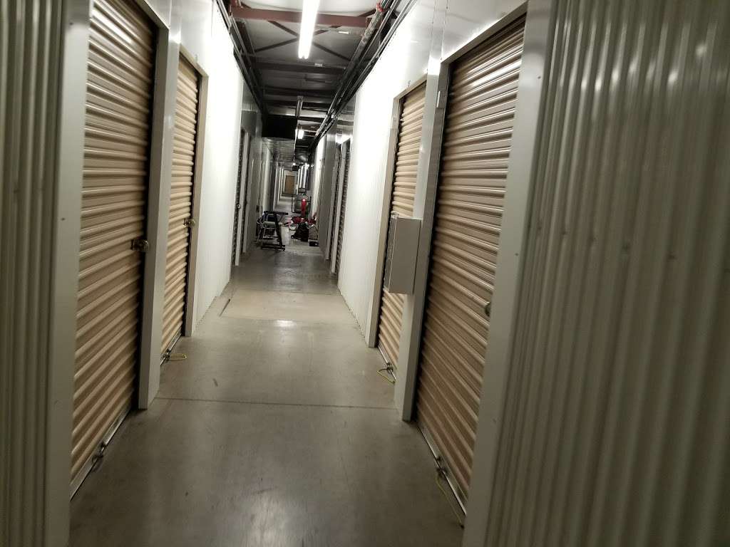 Life Storage | 10410 Bermuda Rd, Las Vegas, NV 89183, USA | Phone: (725) 666-2675