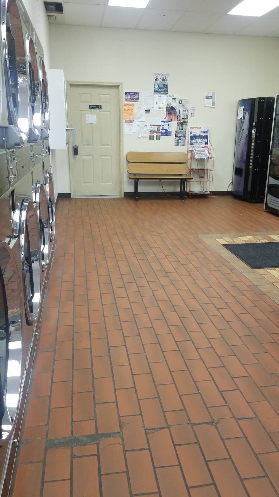 Lake Street Laundry | 1401 E Lake St, Minneapolis, MN 55407, USA | Phone: (612) 315-2176