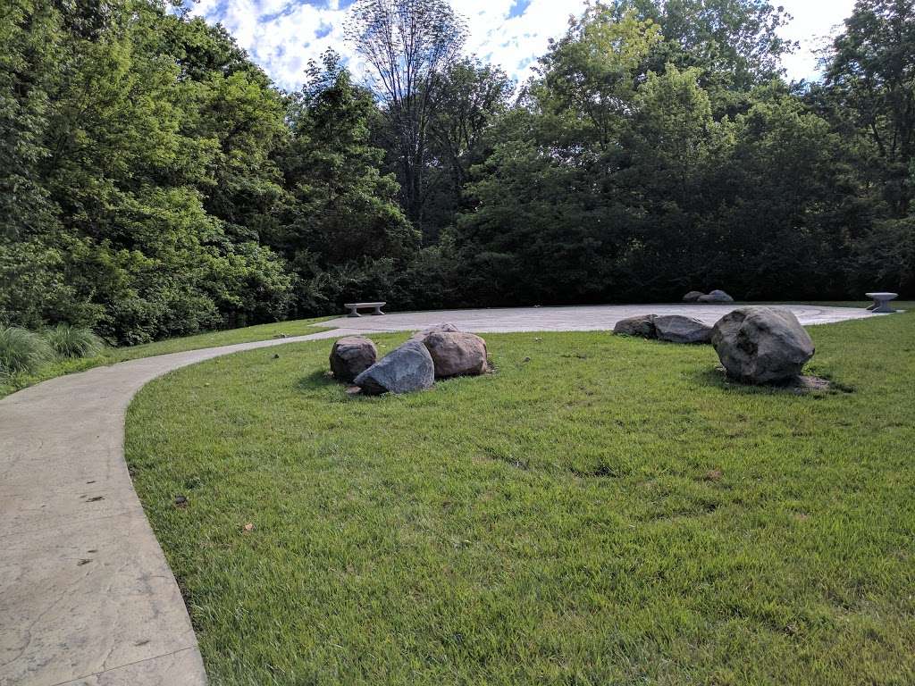 Second Presbyterian Church Labyrinth | 7804-7898 N Meridian St, Meridian Hills, IN 46260, USA