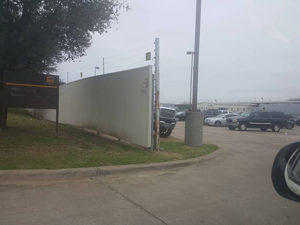 UPS Freight | 2600 E Pioneer Dr, Irving, TX 75061 | Phone: (972) 721-9958