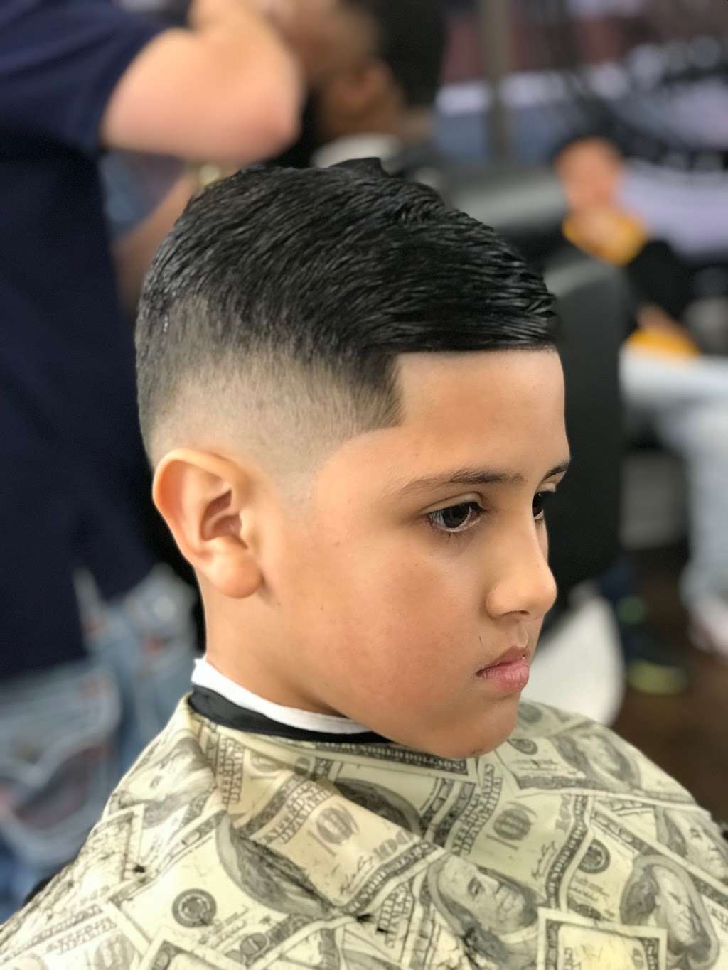 First Class Cuts | 1214 Duncanville Rd, Duncanville, TX 75116, USA | Phone: (214) 431-9362