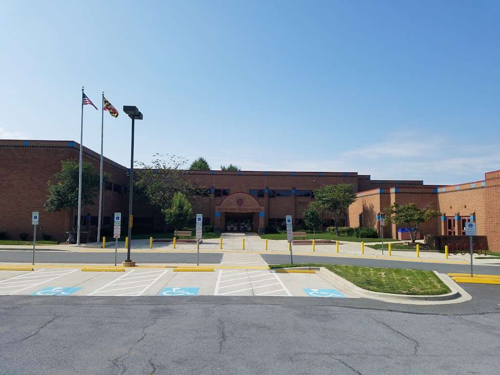 Julius West Middle School | 651 Great Falls Rd, Rockville, MD 20850, USA | Phone: (301) 337-3400