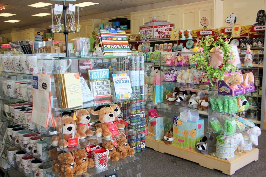 Ruths Hallmark Shop | Circle Shopping Center, 1622 Kings Hwy N #12, Cherry Hill, NJ 08034 | Phone: (856) 216-8450