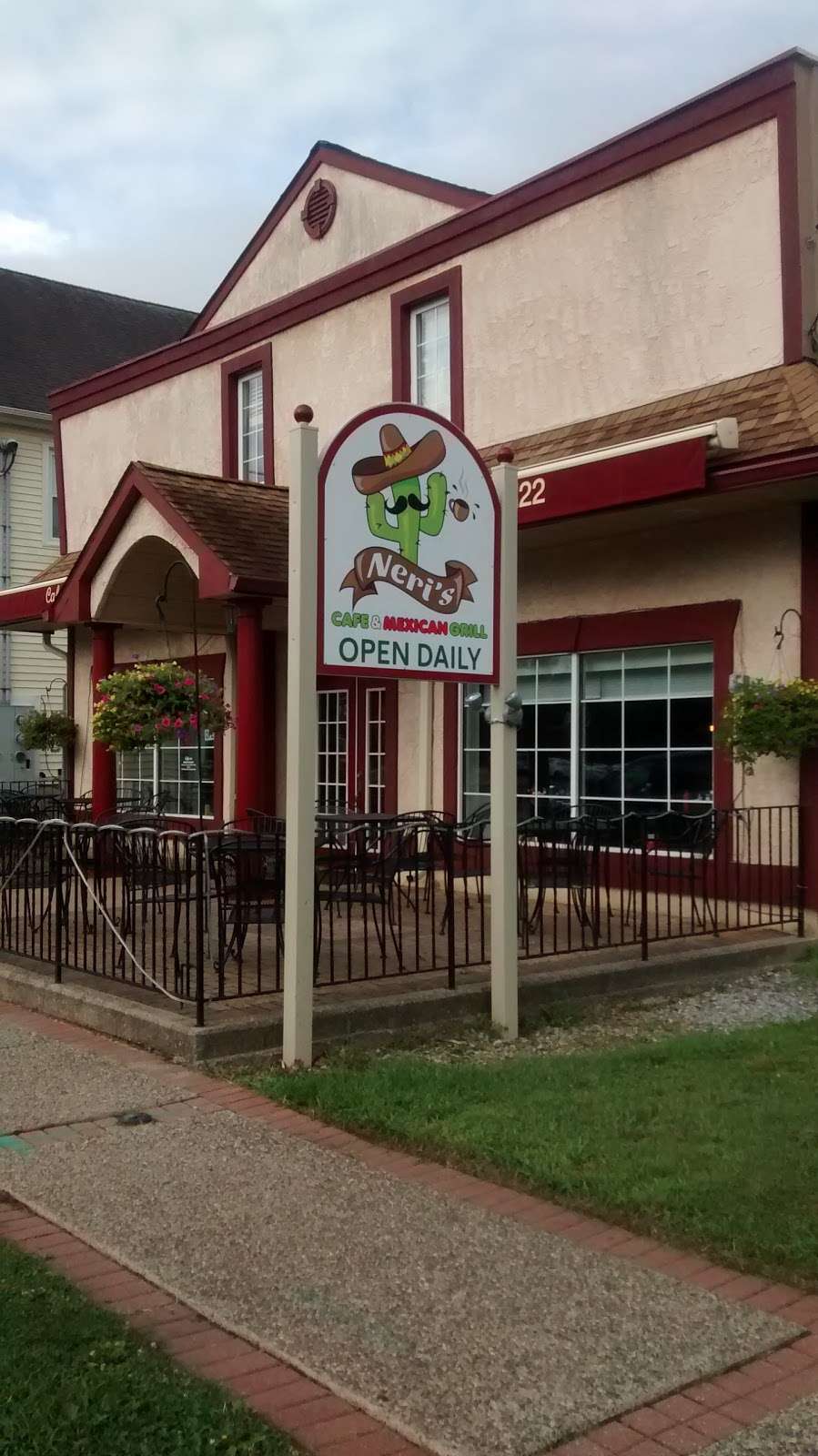 Neri’s Cafe And Mexican Grill | 122 N Delsea Dr, Clayton, NJ 08312, USA | Phone: (856) 881-7710