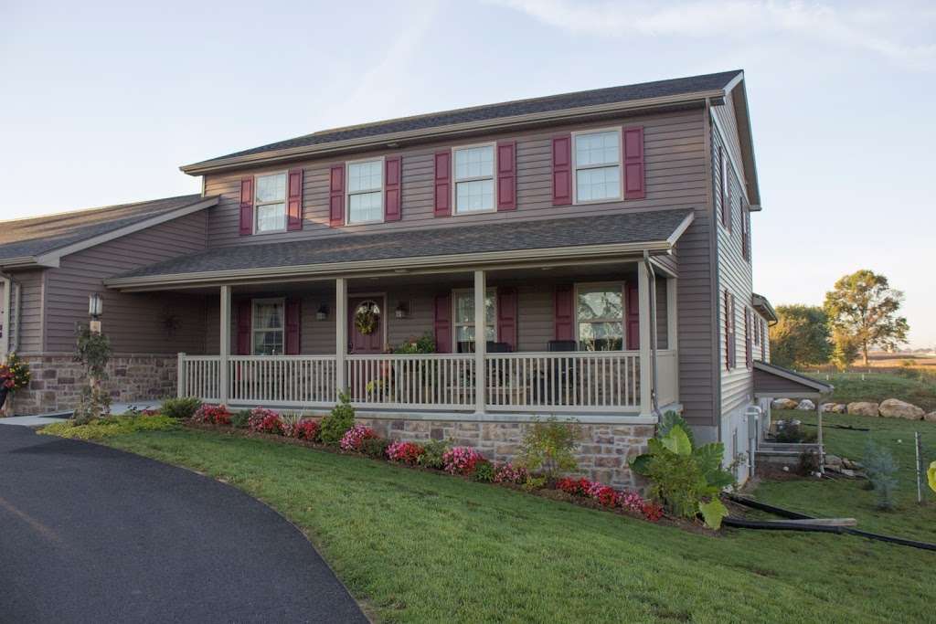 Simple Pleasures Bed & Breakfast | 3737 Division Hwy, East Earl, PA 17519, USA | Phone: (717) 455-3737