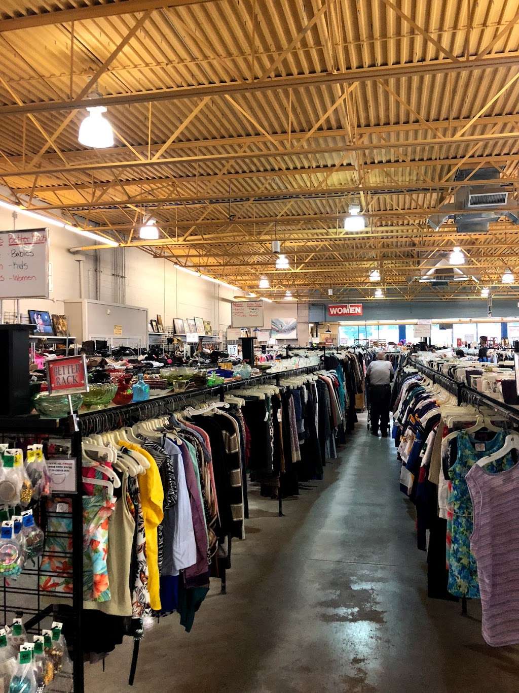 Island Thrift | 1770 New York Ave, Huntington Station, NY 11746 | Phone: (631) 923-1753