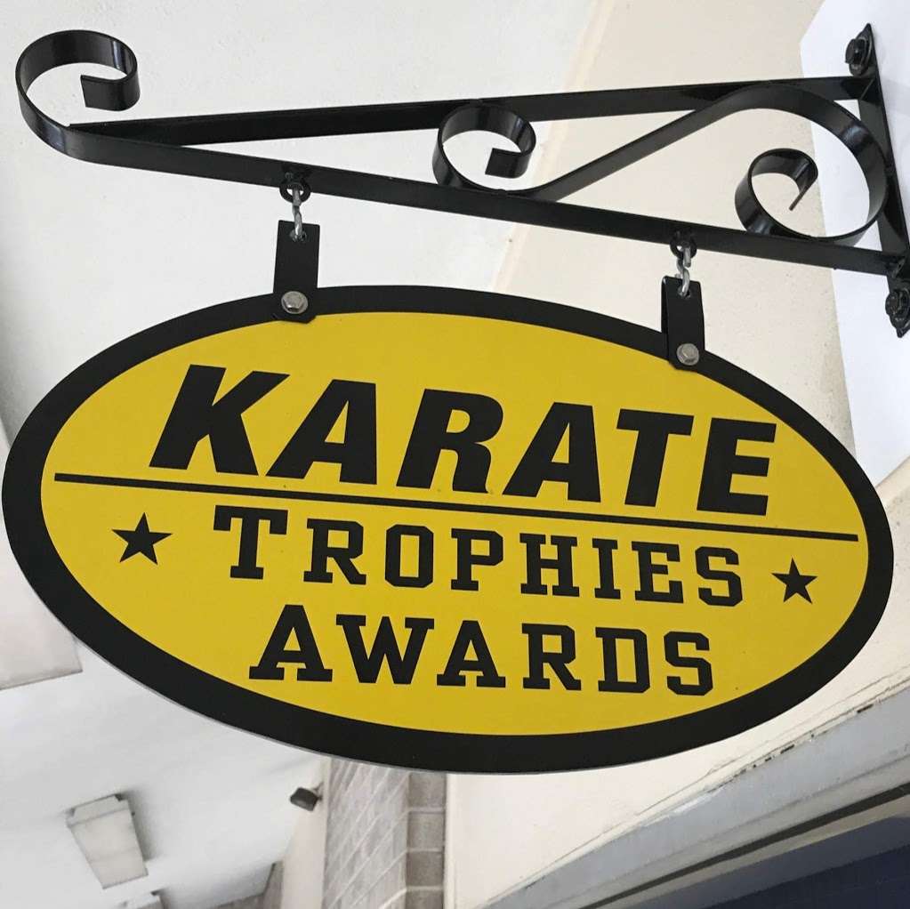 Right Touch Trophies & Awards | 929 S. High Street, suite 22-A, West Chester, PA 19382 | Phone: (484) 576-7690