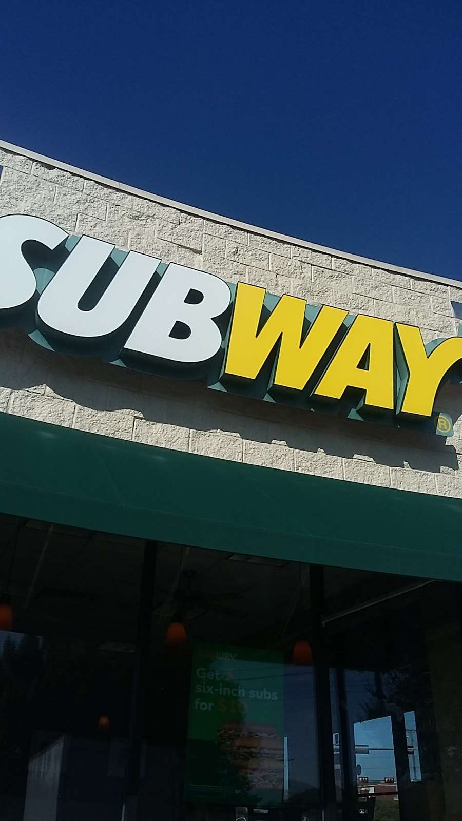 Subway | Shopping Center, 1240 W Belt Line Rd Ste 3, DeSoto, TX 75115, USA | Phone: (972) 230-4250