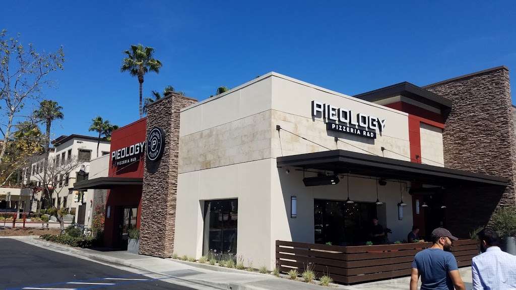 Urban Plates | 26661 Aliso Creek Rd b, Aliso Viejo, CA 92656, USA | Phone: (949) 424-6160
