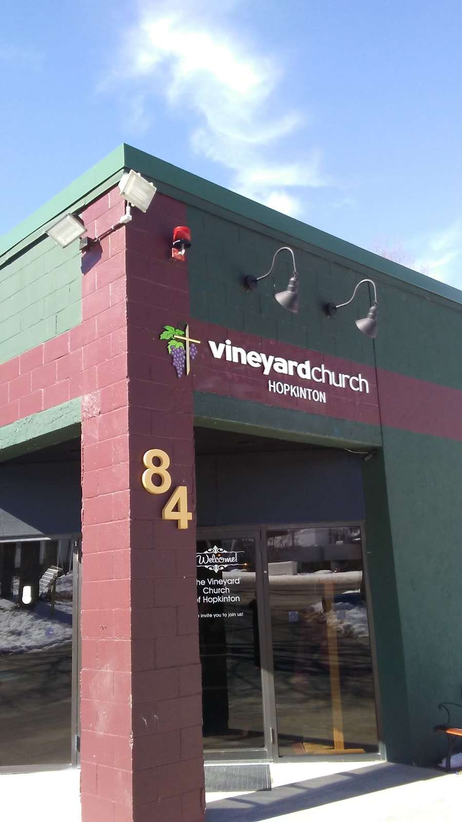 Vineyard Church Hopkinton | 84 South St, Hopkinton, MA 01748 | Phone: (508) 497-5100