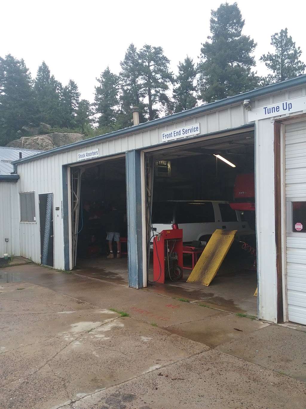 Mountain Tires and Service, Inc | 11851 US Hwy 285, Conifer, CO 80433, USA | Phone: (303) 838-1040